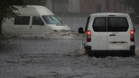 รถยนต์เจอน้ำท่วม เคลมประกันภัยได้ไหมนะ?