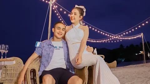 ดับเบิล “ข่าวดี” หลัง เจนนี่ ประกาศท้อง จากนั้นแฟนหนุ่มยิวก็ขอแต่งงานทันที