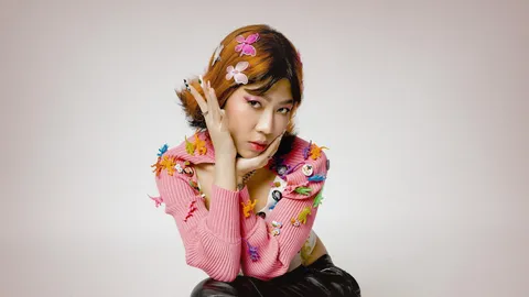 “ราเมนเกิร์ล” ฟาดแรง “I’m Ugly” “ซิลวี่” และ “สุนารี” ร่วมแสดงเอ็มวี