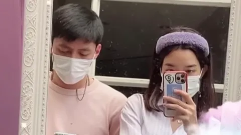 "โม มนชนก" รวมโมเมนต์คู่มุ้งมิ้งอวยพรวันเกิดหนุ่มนอกวงการคนรู้ใจ
