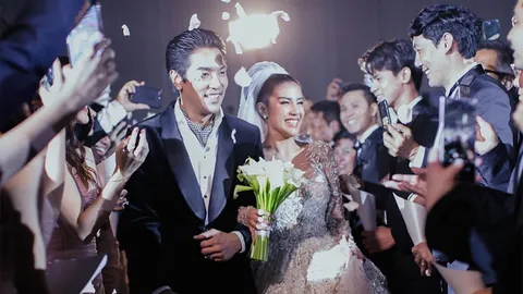 “ใบเตย อาร์สยาม” โพสต์รูปครบรอบวันแต่งงานพร้อมแคปชันหวานปนฮา