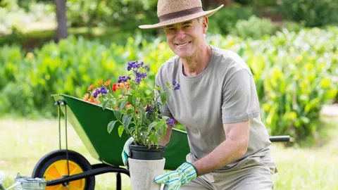 แก้วิกฤติคนไทยจนตอนแก่ วางแผนการเงินให้พร้อม สร้างอาชีพหลังเกษียณ