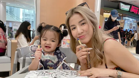 วันสบายๆ ของคุณแม่สุดแซ่บ “ใบเตย” กับลูกสาวจอมซ่าส์ “น้องเวทย์มน”