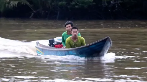 น้องขับเรือตกคลองตาย พี่ชายงมหาศพ มีมือมาคว้าขาติดหนึบ