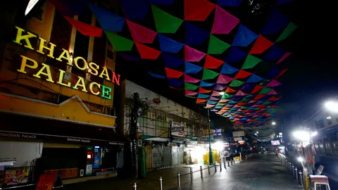 บิ๊กตู่ ประกาศ 1 ธ.ค. นี้ ให้ดื่มแอลกอฮอล์ในร้านอาหารได้รองรับปีใหม่