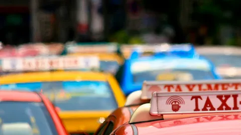 จ่อเยียวยากลุ่มอาชีพผู้ขับรถแท็กซี่และรถจักรยานยนต์สาธารณะที่มีอายุเกิน 65 ปี