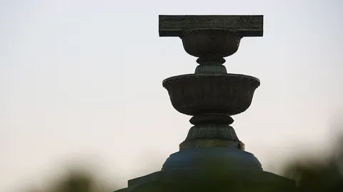 ภายใต้กติกาที่เหนือรัฐธรรมนูญ