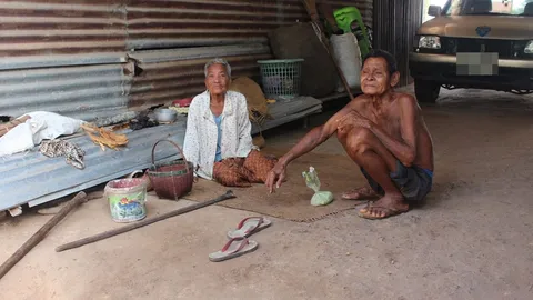 ตายายเก็บฝังเงินหมื่น 3 ปี ผุพังทั้งหมด โชคดีอดีตสะใภ้มาเจอก่อนโยนทิ้ง