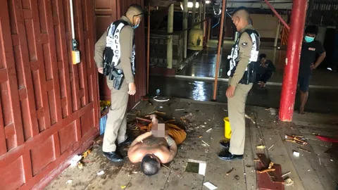 พระเสพยาคลั่ง ควงคมแฝกฟาดแหลก ตร.ใช้ปืนช็อตไฟฟ้ายิงสยบ (คลิป)