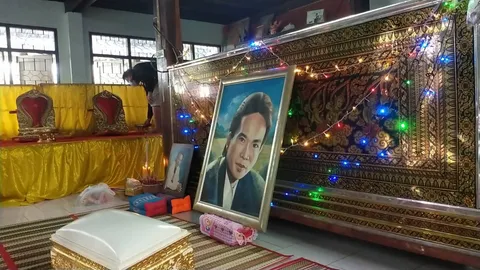 ตั้งศพ "พรศักดิ์ ส่องแสง" บ้านพัก เพื่อนฝูง หน่วยงาน เสียใจต่อการจากไป