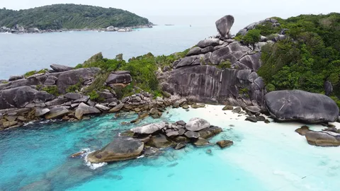 เที่ยวเกาะสิมิลัน มหัศจรรย์หินเรือใบ สัมผัสสวรรค์ทะเลใต้ (คลิป)