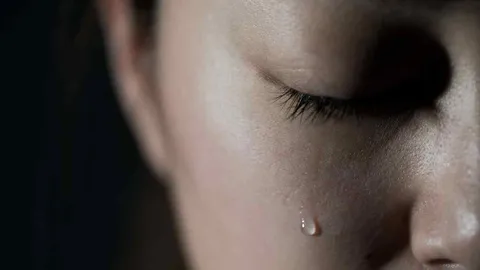 รวม "แคปชั่นอกหัก" คำสั้นๆ สำหรับคนโดนเท