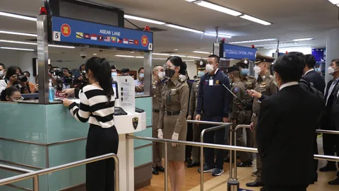 ศักดิ์สยาม มั่นใจ สนามบินดอนเมือง สุวรรณภูมิ พร้อมรับการเปิดประเทศ 100%