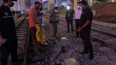 ตร.รฟ. รวบโจรลักสายเคเบิลรถไฟฟ้าสายสีแดง พบของกลางลวดทองแดงหนัก 2 กิโล