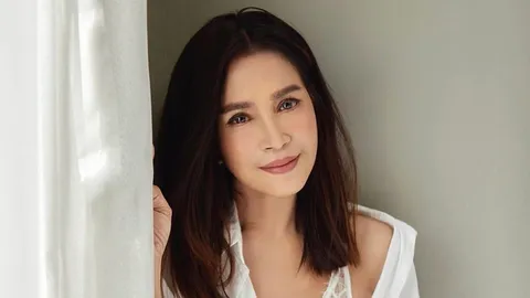 แอ๊ว อำภา ลุคใหม่สุดปังในวัย 61 ชาวเน็ตถึงกับต้องขยี้ตารัวๆ 