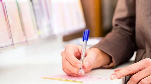 รออุ่นข้าวเลยซื้อหวย