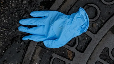 CNN แฉ ถุงมือแพทย์ใช้แล้วนับสิบล้านชิ้น ถูกนำเข้าสหรัฐฯ จากไทย