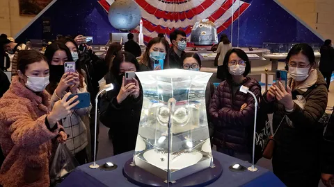 นักวิทยาศาสตร์ระบุหลักฐานใหม่ชี้ดวงจันทร์แอ็กทีฟเร็วกว่าที่คิด