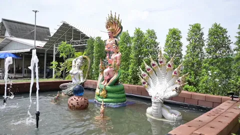 สาวถูกหวย 30 งวด มาบูรณะบ่อ "ปู่ภุชงค์นาคราช" แถมไม่กั๊ก "เลขเด็ด" งวด 1/11/64 (คลิป)