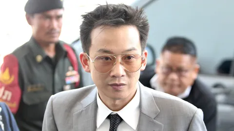 "โอ๊ค" ตอบ "ลุงตู่" แล้ว "อุ๊งอิ๊ง" คือหลานนายกฯ ปู ที่ถูกเกาะโต๊ะของบฯ ซื้ออาวุธ