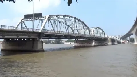 สยองวันเสาร์ ศพลอยเจ้าพระยา 2 ร่าง ที่ท่าวัดจรรยาวาสและใต้สะพานกรุงเทพ