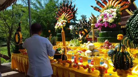 เกาะคำชะโนดเปิดแล้ว แม้นักท่องเที่ยวจะบางตา แต่ก็ได้คอหวยแห่มาแก้บน (คลิป)