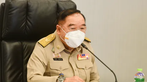“บิ๊กป้อม” ยัน สั่งเข้ม จับแรงงานผิดกฎหมาย ชี้ ทะลักมา เหตุมีงานทำ