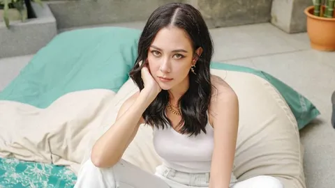 แซมมี่ เคาวเวลล์ 14 ปีวงการบันเทิง กล้าบอกกับช่อง "ไม่อยากเป็นนักแสดง"