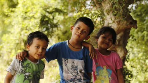 12 การละเล่นไทย มีอะไรบ้าง ที่เด็กๆ ควรรู้จัก