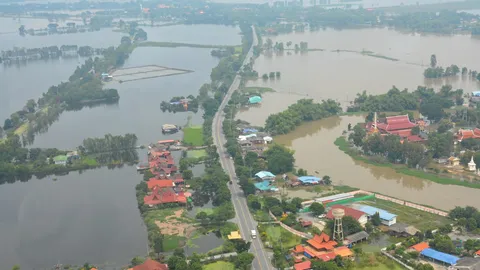 นายกฯ ติดตามน้ำท่วมสุพรรณบุรี ประภัตร มอบกรมชลฯ เร่งตั้งเครื่องผลักดัน