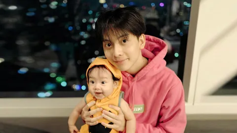 แฟนคลับถล่มไลค์ “พี่อชิ&น้องนาตาชา” “ฟลุค” ปลื้ม หวังเห็นอนาคตพี่น้องดูแลกัน