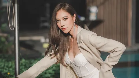 น้ำหวาน รักษ์ณภัค แจงข่าวไฮโซแชมป์ สนิท เทีย เดอะเฟซ  รับโสดแต่ไม่สนิท