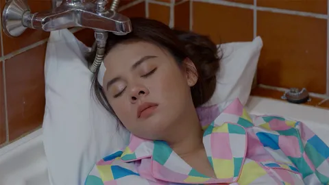 "มาร์ค-มิเชล" พักรบ รวมหัวจัดการอุ้ม "ใบเฟิร์น" ทิ้งลงอ่าง ใน "สูตรเล่ห์เสน่หา"