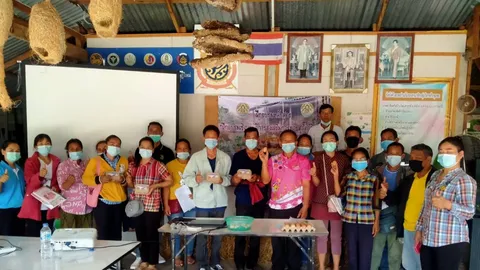 นาแปลงใหญ่ข้าวโพธิ์ไทร อุบลฯ ปลื้มคว้ามาตรฐานอินทรีย์ Organic Thailand