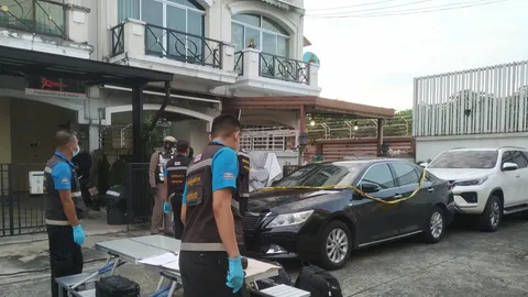 ญาติเศร้าเห็น "4 ศพฆ่ายกครัว" สลด ยิงลูกคนโต คาโต๊ะคอมฯ-เรียนออนไลน์