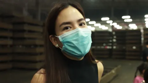 พลอย ชิดจันทร์ พาทัวร์โรงงานลำไย สามีทำเซอร์ไพรส์แจกอั่งเปาขอบคุณพนักงาน