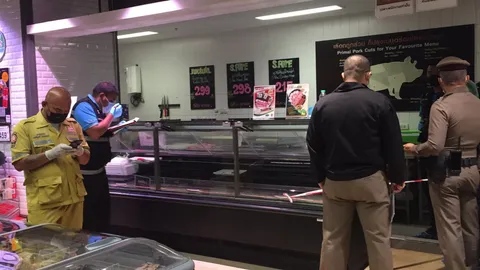 พนักงานโซนซุปเปอร์มาร์เก็ตแทงหัวใจตัวเอง กลางห้างดังย่านปิ่นเกล้า