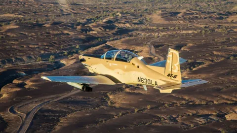 สื่อนอกตีข่าว ทัพฟ้าไทย ลูกค้ารายแรก ซื้อบินโจมตี 'AT-6' 8 ลำ 4.6 พันล้าน (คลิป)