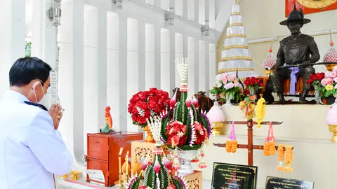 นายกฯ ถวายกฐินพระราชทาน "วัดหงส์" ถวายจตุปัจจัย ยอดเงินรวมกว่า 10 ล้าน