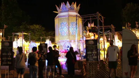 ชาวเชียงใหม่จุดผางประทีปรับยี่เป็ง โคมแขวนล้านนาขายดี คนซื้อประดับบ้าน