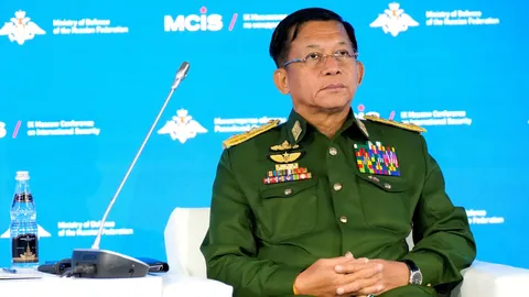 ที่นั่งพม่าว่าง 'มิน อ่อง หล่าย' ไม่ได้ถูกเชิญร่วมประชุมสุดยอดอาเซียน จีน