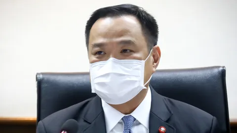 “อนุทิน” ย้ำ ไม่คลายล็อกคัดกรอง นักเดินทาง ต้องตรวจ RT-PCR เหมือนเดิม