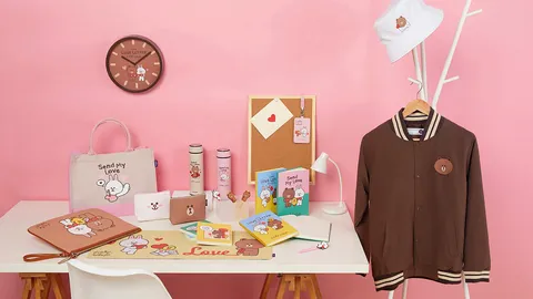 มูลนิธิรามาธิบดีฯ ส่งความสุขปีใหม่ ผ่านคาแรกเตอร์ LINE FRIENDS