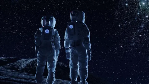 คีชา ชาฮาฟฟ์ โค้ชด้านสุขภาพ ผู้โชคดีคว้าตั๋วท่องอวกาศ