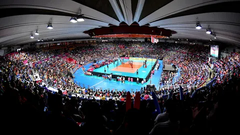 "FIVB" ส่อเปลี่ยนรูปแบบ "วอลเลย์บอลเนชันส์ ลีก" - เมินไทยเจ้าภาพจัดแข่งปี 2022