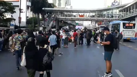 ก้าวไกล ชี้ ถึงเวลา "สมรสเท่าเทียม" หลัง "ภาคีสีรุ้ง" ชุมนุม "ราชประสงค์"