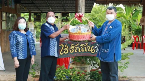 ปลัด มท. พาคณะดูความสำเร็จ "ไร่รักถิ่น" เตรียมดันเป็นแลนด์มาร์กใหม่เมืองกาญจน์