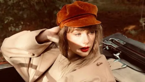 ลูกหนัง ศีตลา ดราม่าซ้อน ปมเหตุ เทย์เลอร์ สวิฟต์  