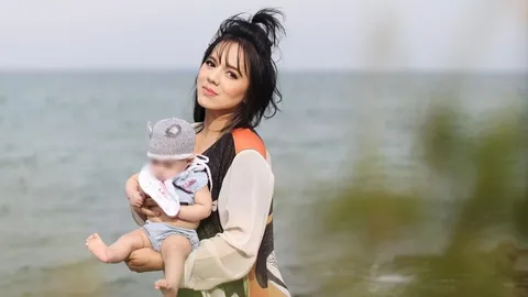 สวยราวกับภาพวาด เอ ศุภชัย โพสต์ภาพเลี้ยงหลาน คนแห่ทักหน้าหวานสุดๆ