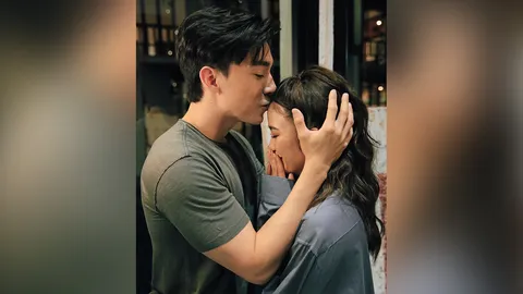 “โอม” เซอร์ไพรส์เบิร์ธเดย์ประทับจูบเหม่ง “พริม” ระหว่างถ่ายทำละคร “ป่านางเสือ”